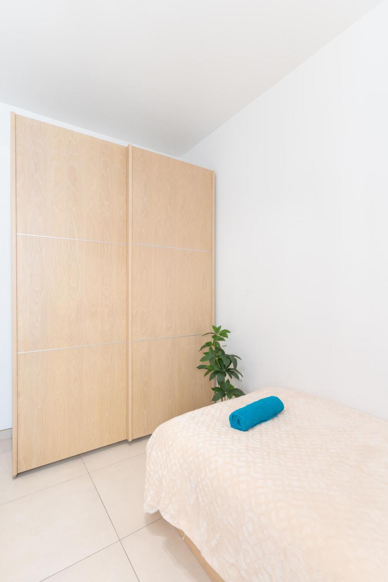 2 Bedroom In Central St Julians Prime Location In Paceville Apt 3 By Vaganza San Ġiljan Exterior foto